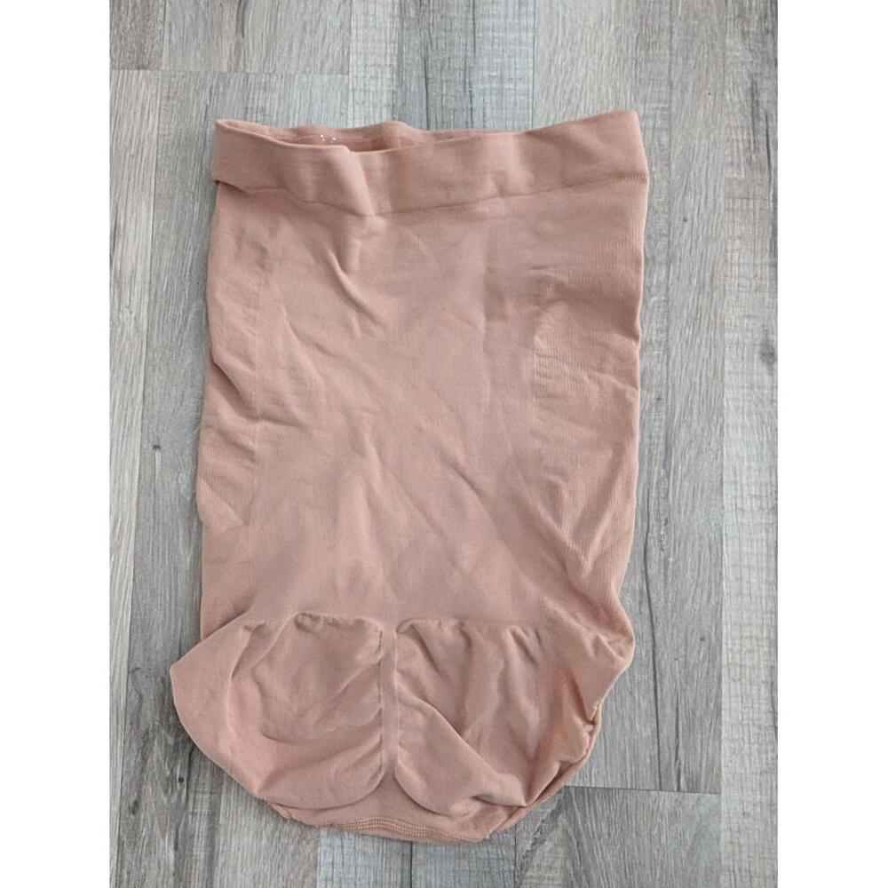 SKIMS Seamless Sculpt Nude Highwaisted Brief Shapewear, Small/Medium (A1) - Picture 3 of 6